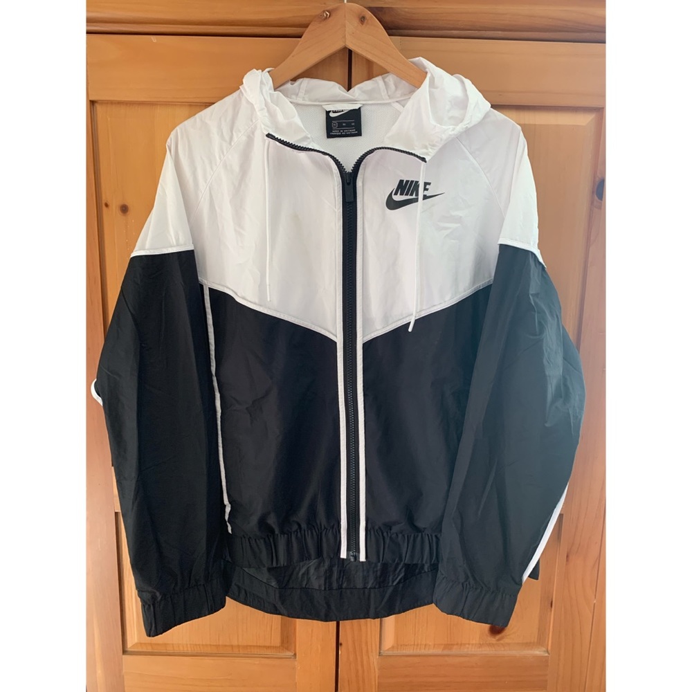 Nike windbreaker